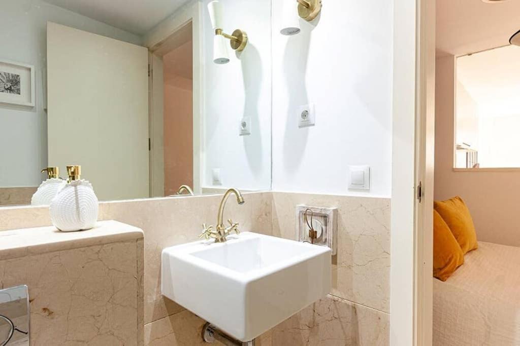 Apartament Heima Gran Via A Madryt Zewnętrze zdjęcie